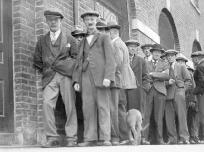 unemployed men in 1929
